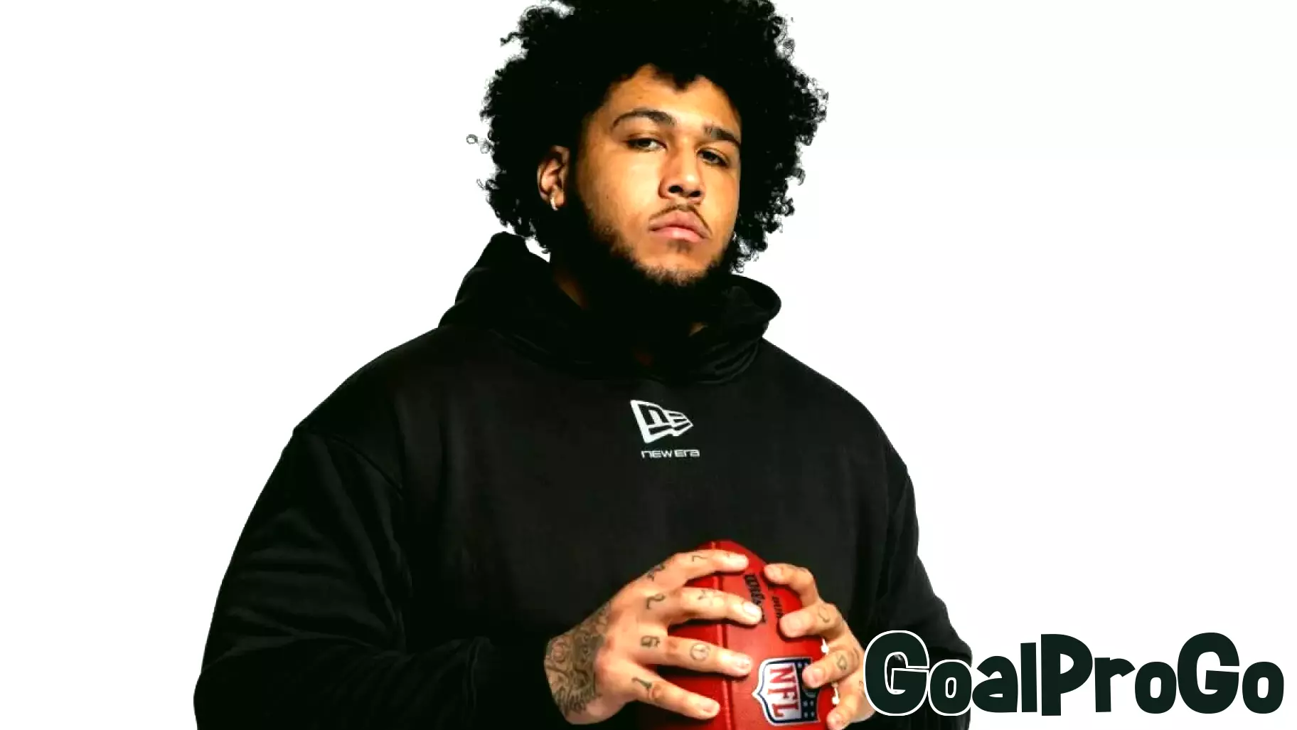 2026 NFL mock draft: Trades galore as Patrick Mahomes gets a bodyguard, Cowboys find new face of their defense