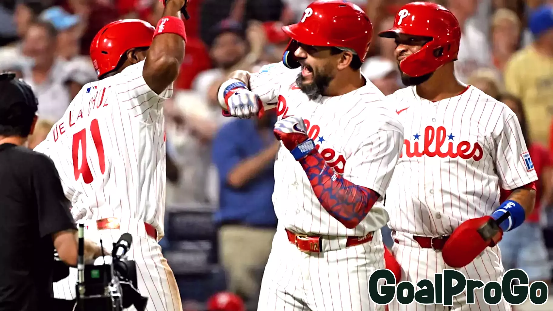 Kyle Schwarber Reacts After Phillies Escape Astros in Wild Finish